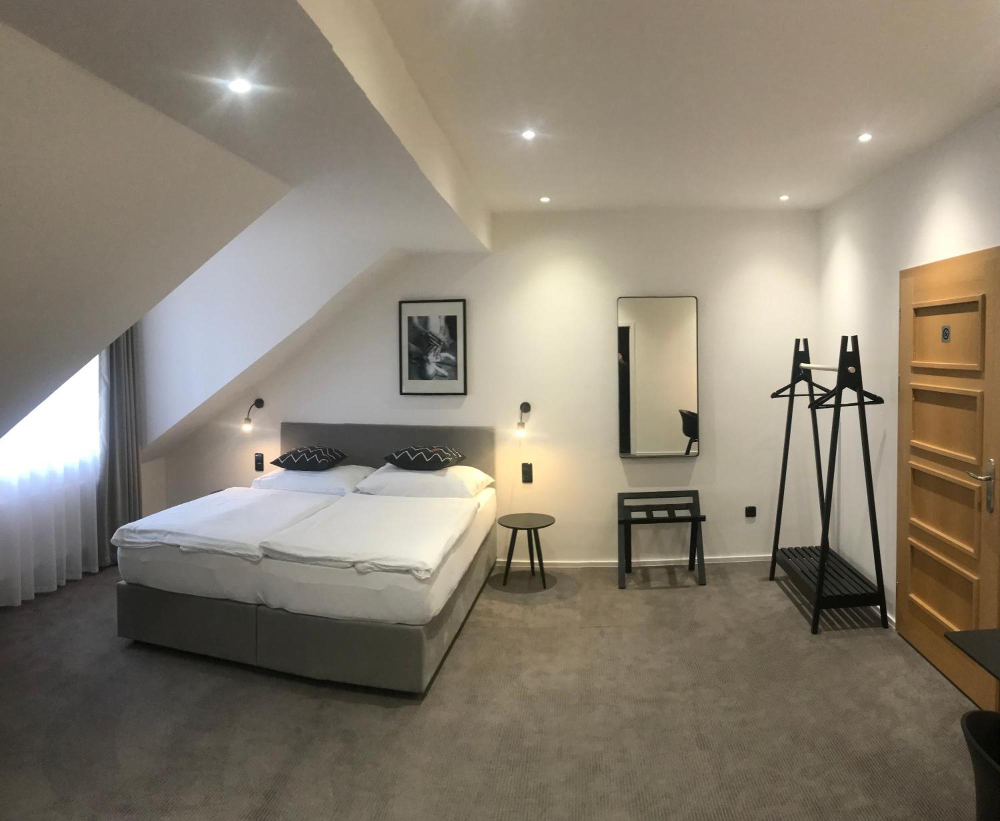 Rozmaryn Hotel B&B Rakovník المظهر الخارجي الصورة